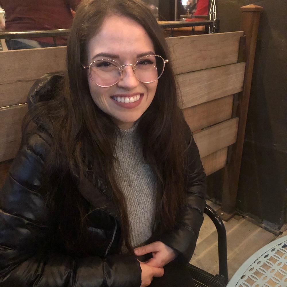 Meet your Posher, Kayla